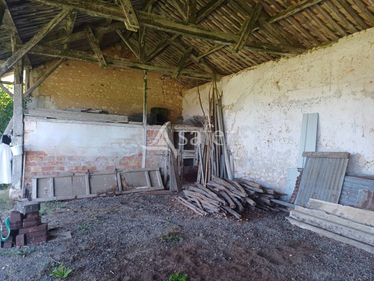Explotaci&oacute;n agr&iacute;cola En venta Charente Mar&iacute;timo