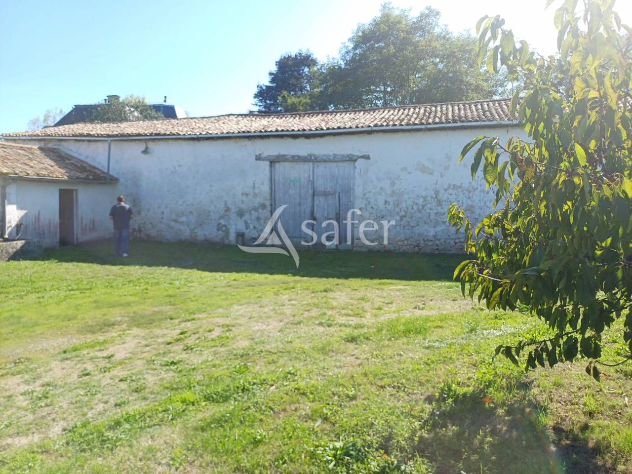 Explotaci&oacute;n agr&iacute;cola En venta Charente Mar&iacute;timo