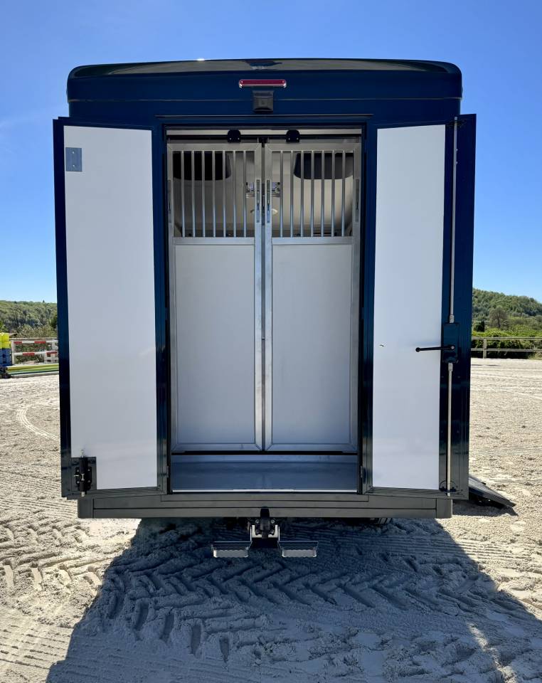 Furgoneta para caballos Cavalcar Stallium 5 2025 Nuevo