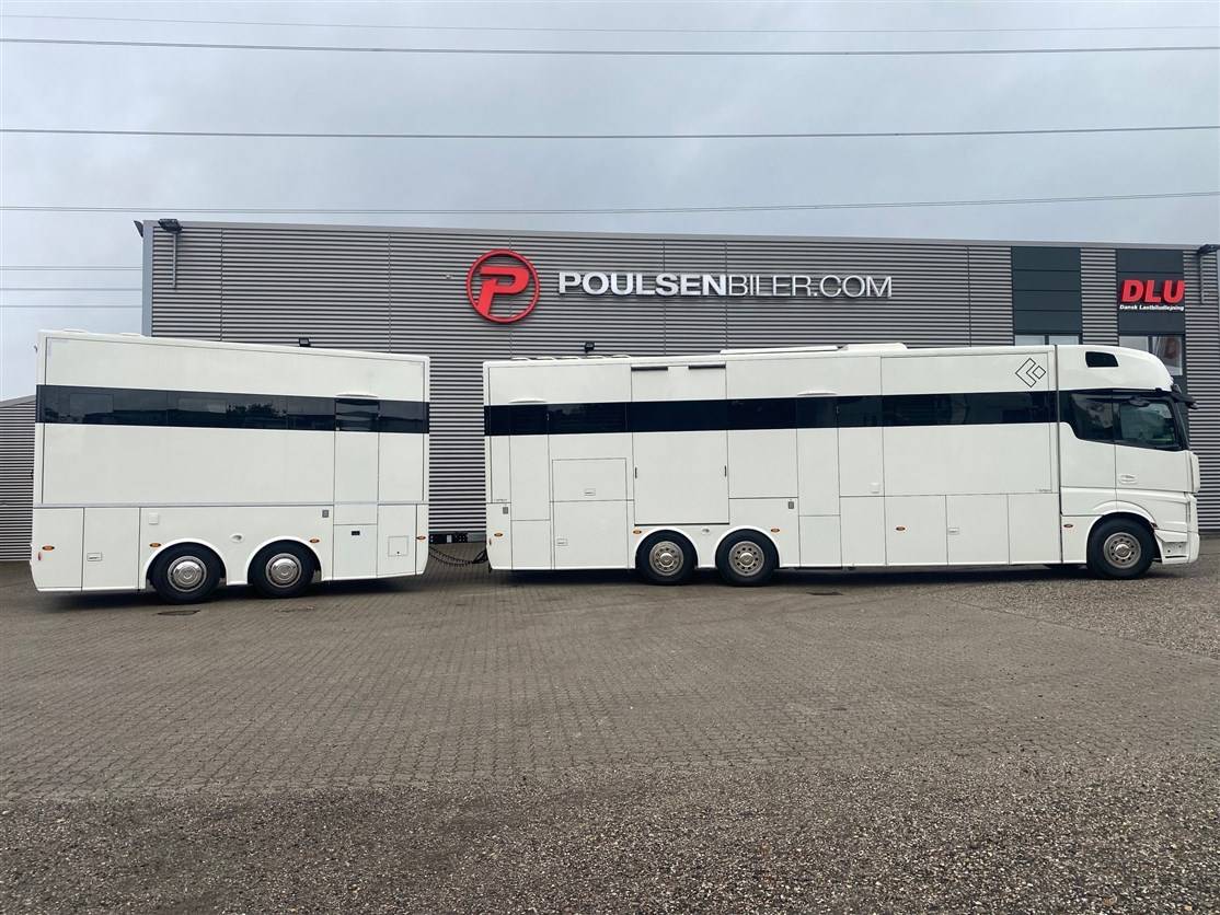 Cami&oacute;n para caballos Mercedes ketterer 2020 De segunda mano
