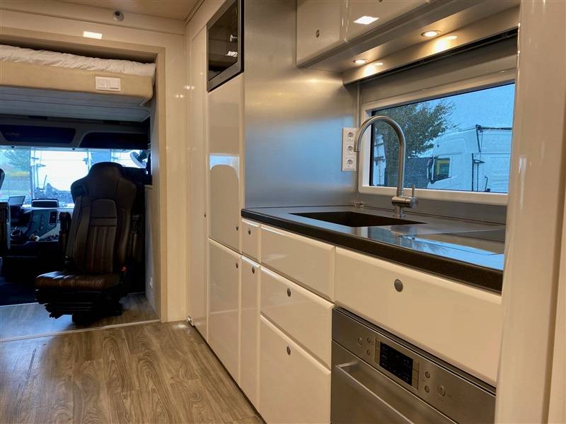 Cami&oacute;n para caballos Mercedes ketterer 2020 De segunda mano