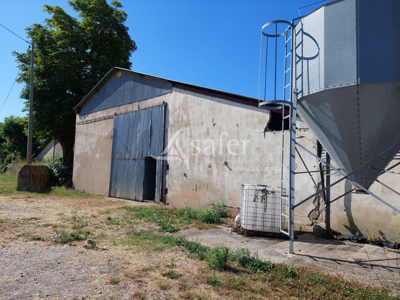 Explotaci&oacute;n agr&iacute;cola En venta Charente Mar&iacute;timo