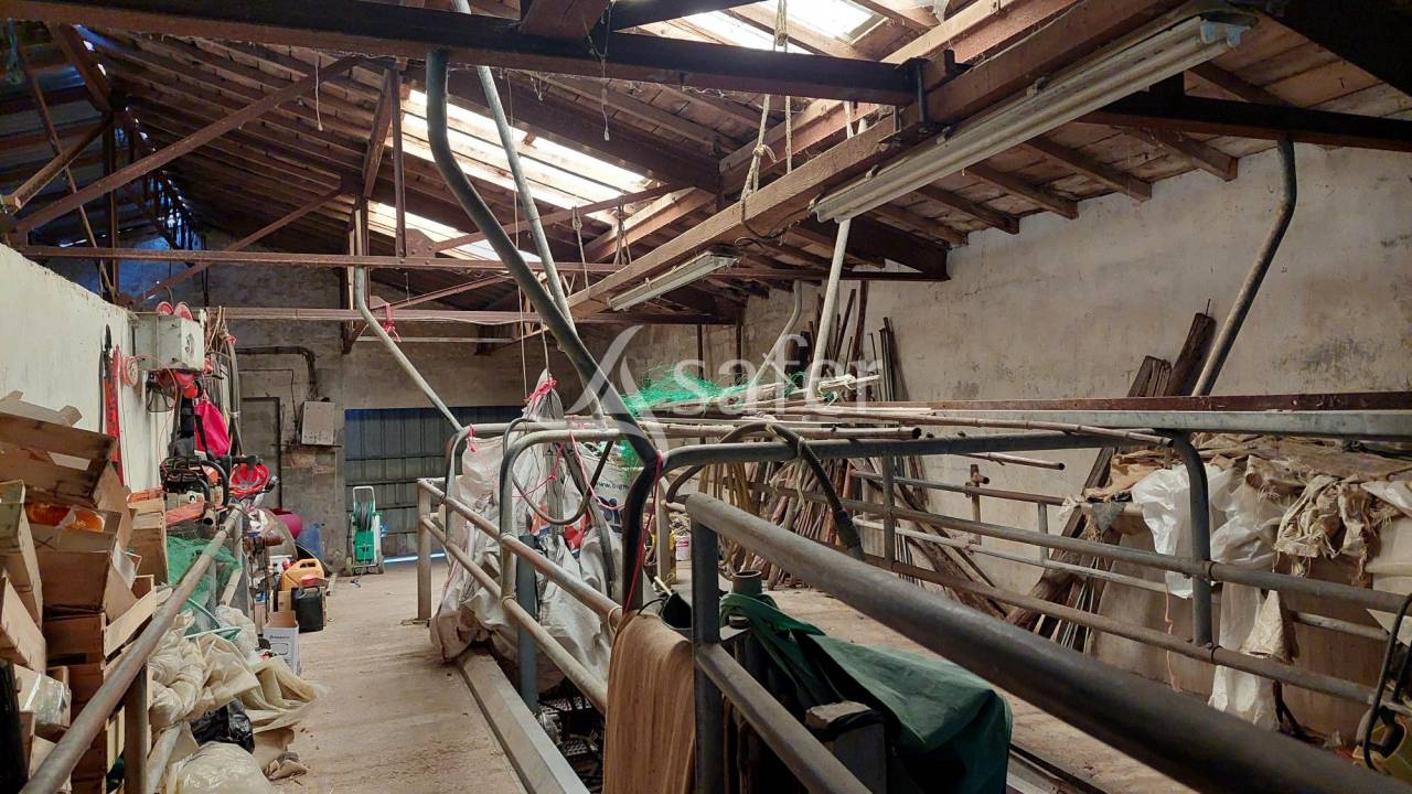 Explotaci&oacute;n agr&iacute;cola En venta Charente Mar&iacute;timo