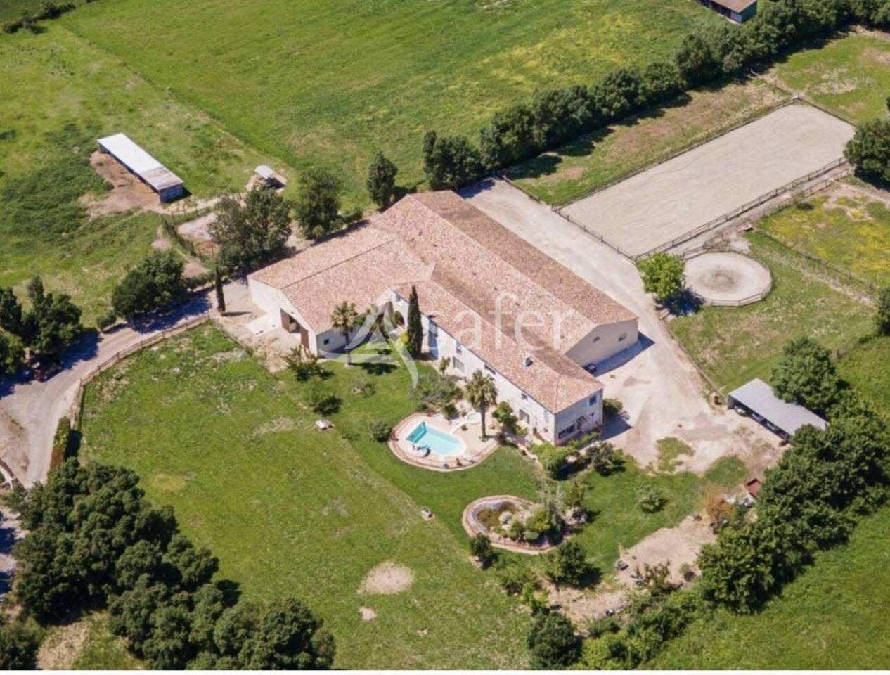 Propiedad ecuestre En venta H&eacute;rault