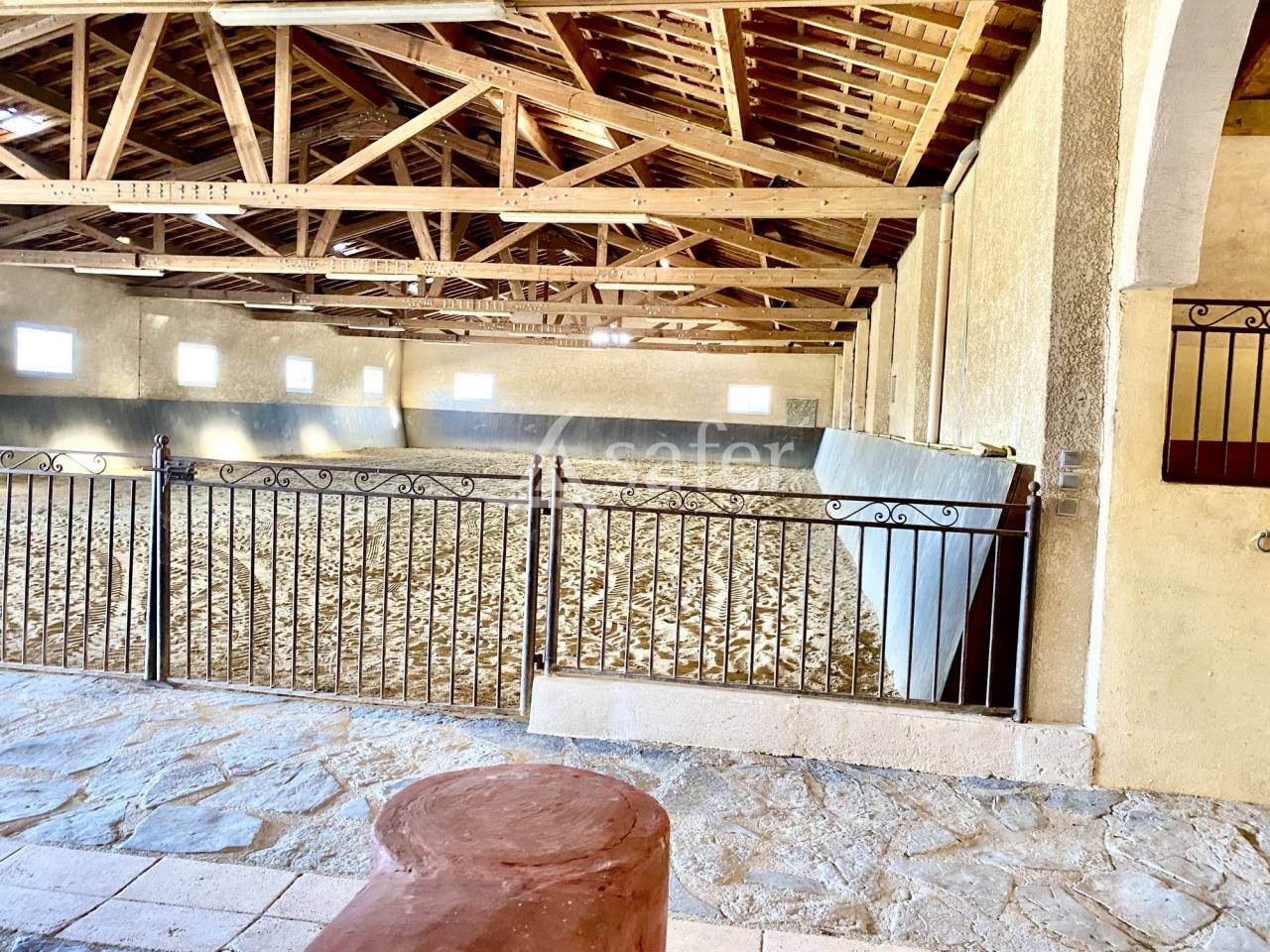 Propiedad ecuestre En venta H&eacute;rault