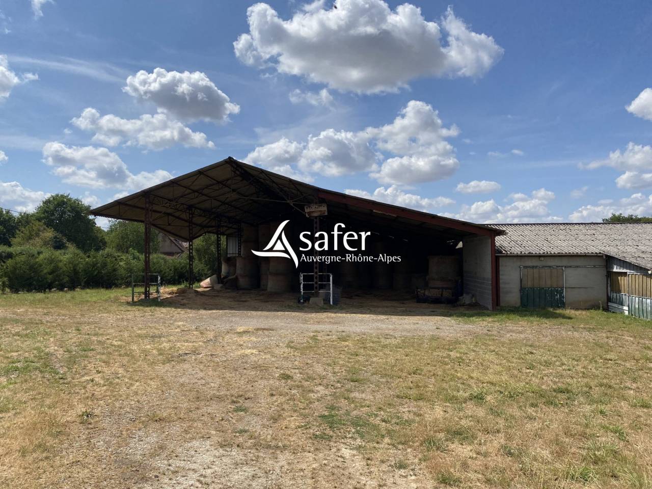 Explotaci&oacute;n agr&iacute;cola En venta Allier