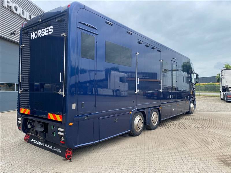 Cami&oacute;n para caballos Scania STX 2023 De segunda mano
