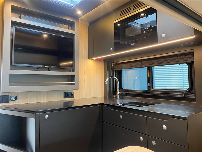 Cami&oacute;n para caballos Scania STX 2023 De segunda mano