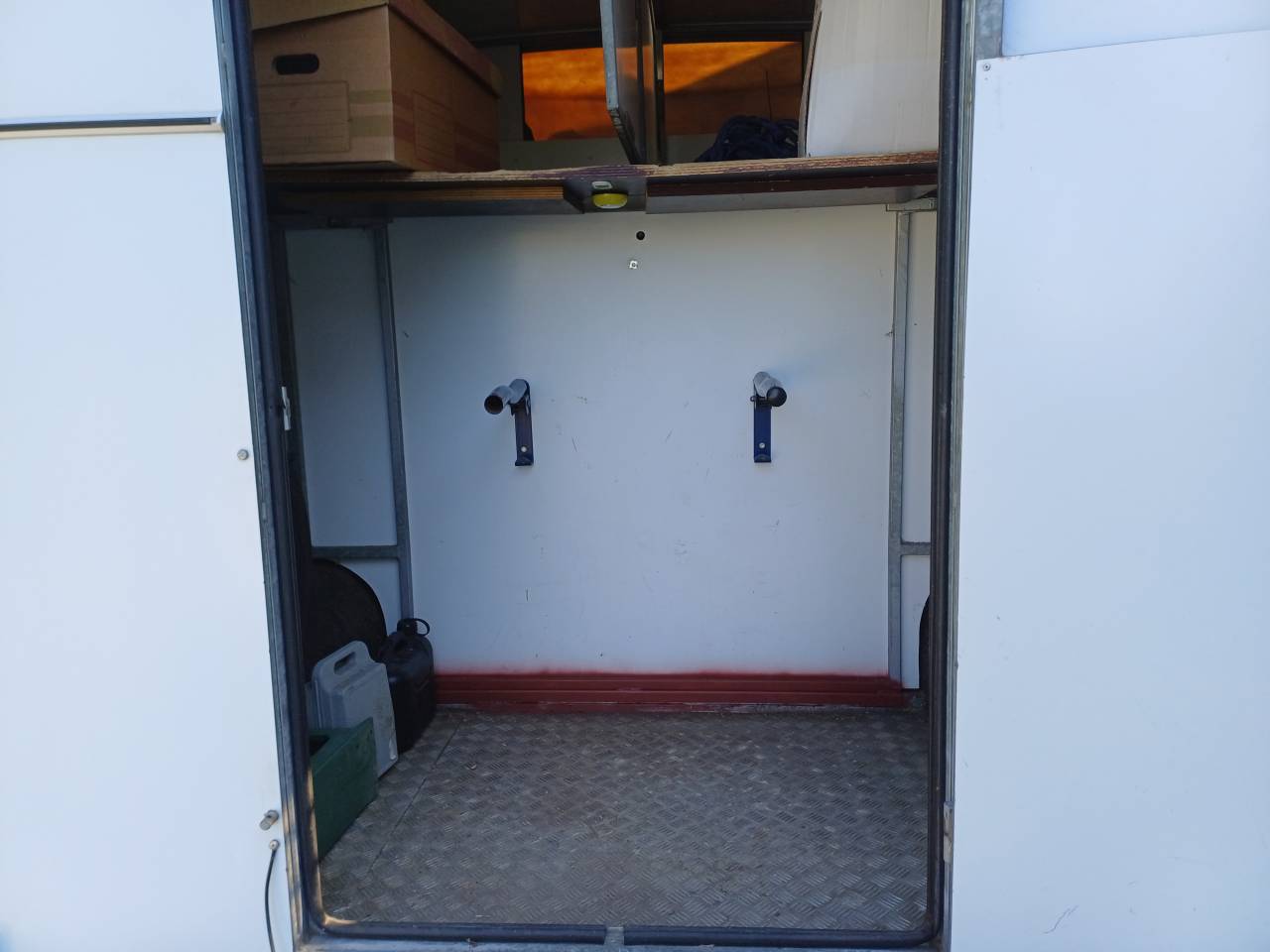Furgoneta para caballos Renault Master 2013 De segunda mano
