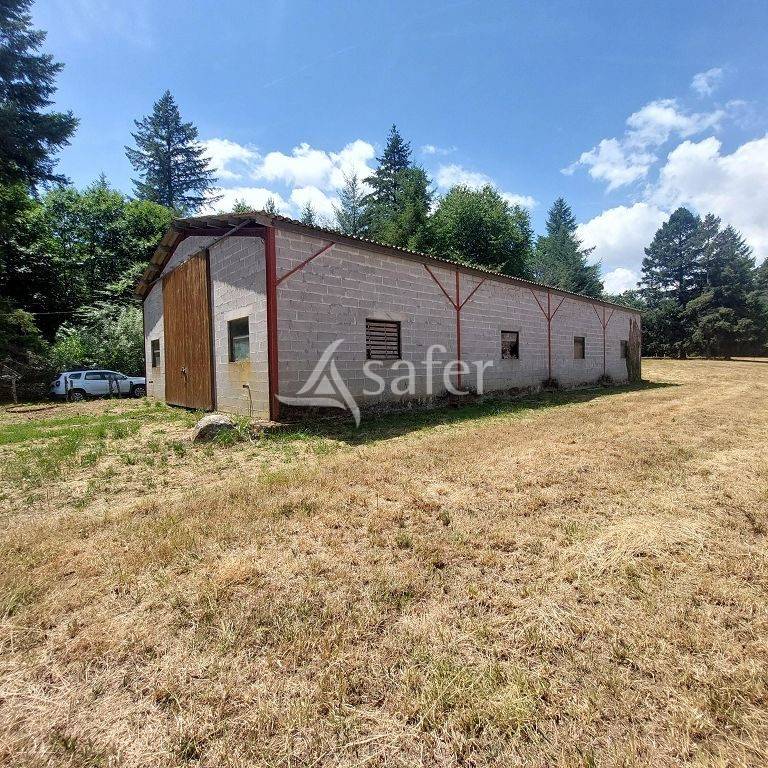 Explotaci&oacute;n agr&iacute;cola En venta Corr&egrave;ze