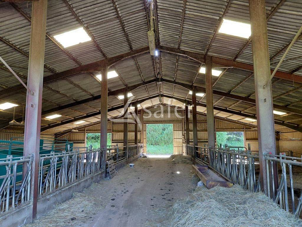 Explotaci&oacute;n agr&iacute;cola En venta Corr&egrave;ze