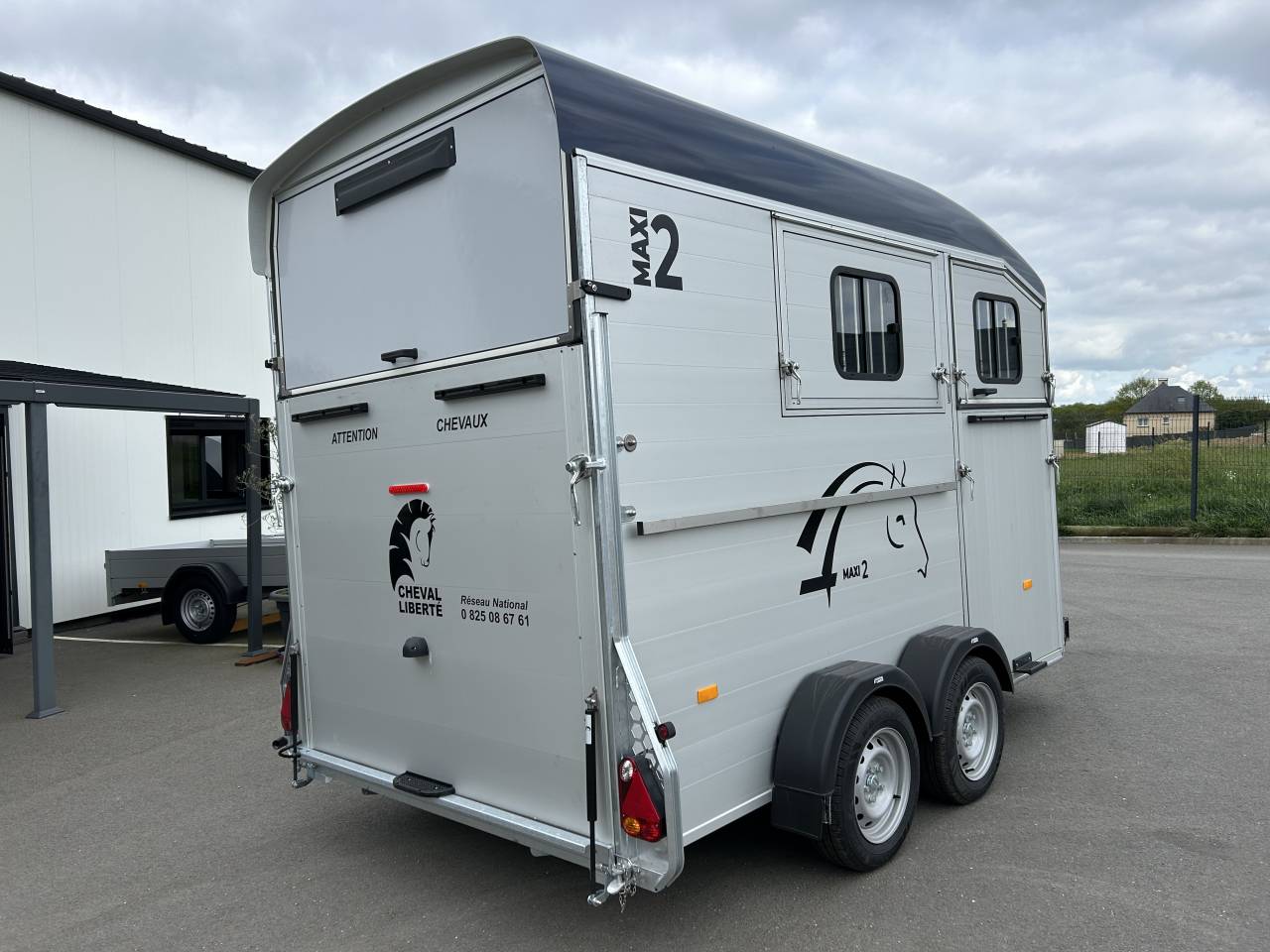 Van caballos Cheval Libert&eacute; Maxi 2 2 Caballos 2026 Nuevo