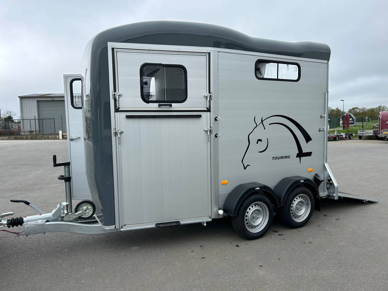 Van caballos Cheval Libert&eacute; Touring One 1,5 Caballos 2026 Nuevo