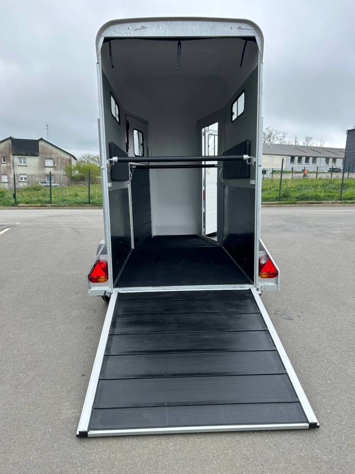 Van caballos Cheval Libert&eacute; Touring One 1,5 Caballos 2026 Nuevo