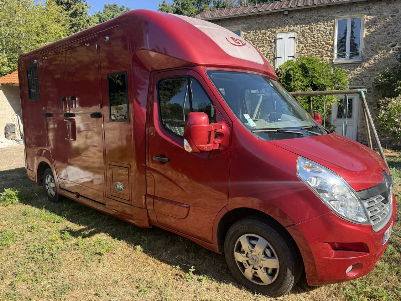 Furgoneta para caballos Renault Renault Master DCI 150 STX mod&egrave;le Stalle 2015 De segunda mano