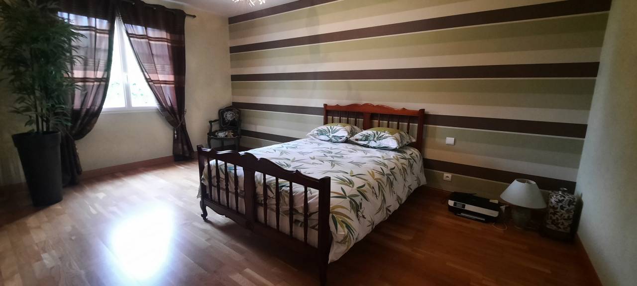 Bonita residencia ecuestre En venta Charente Mar&iacute;timo