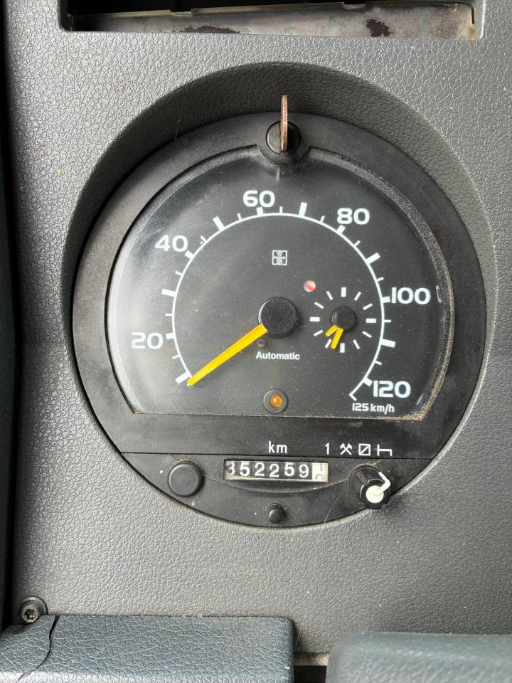Cami&oacute;n para caballos Renault RENAULT 1998 De segunda mano