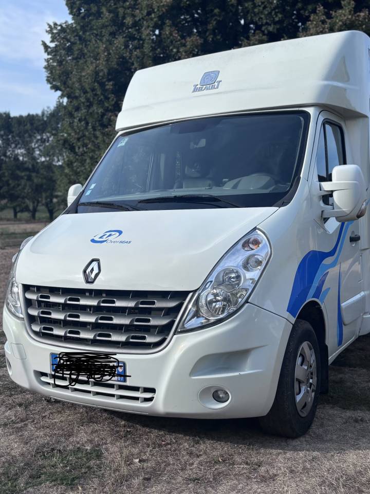Furgoneta para caballos Renault Master Proteo 2010 De segunda mano