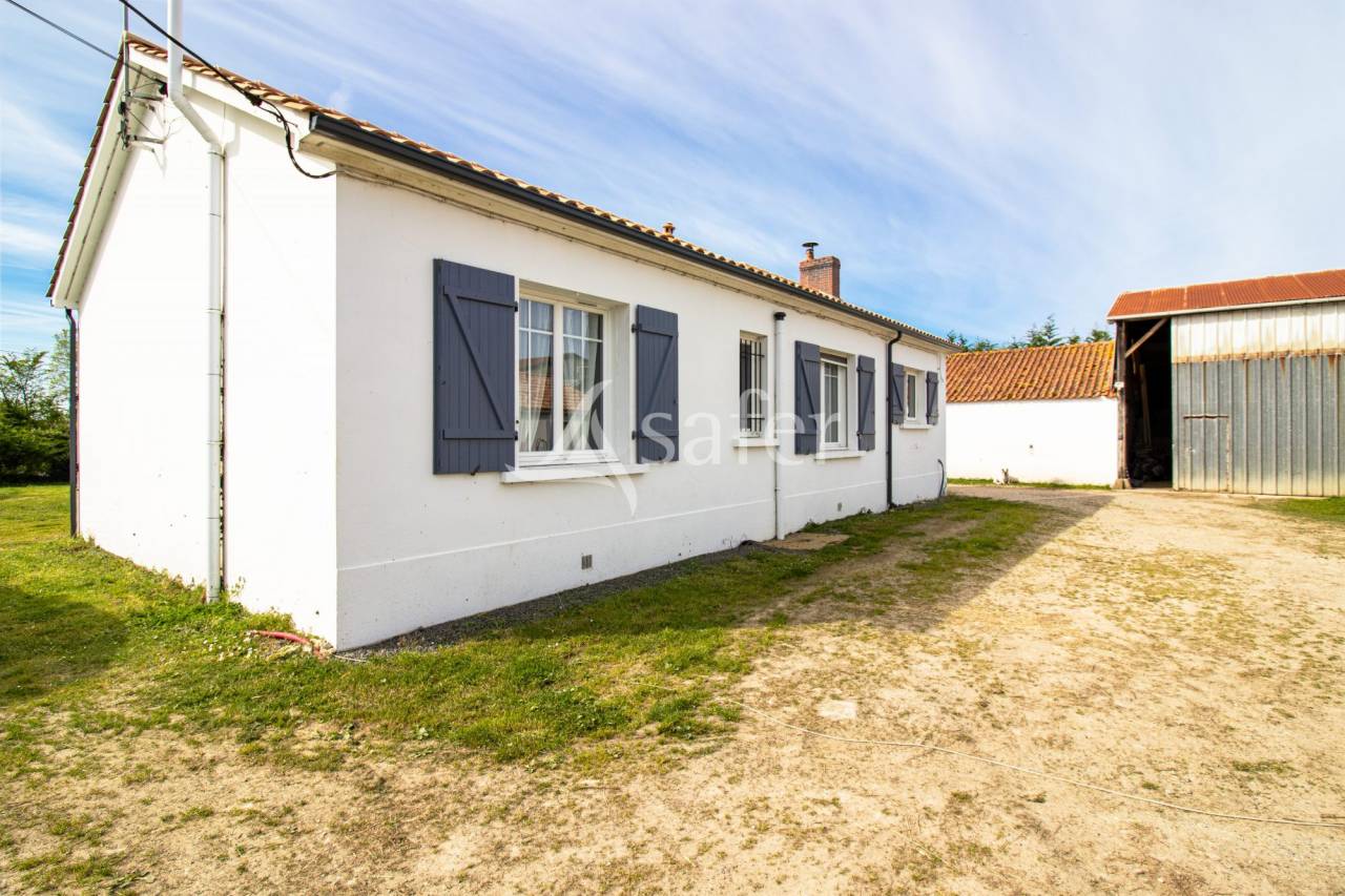Propiedad ecuestre En venta Vend&eacute;e