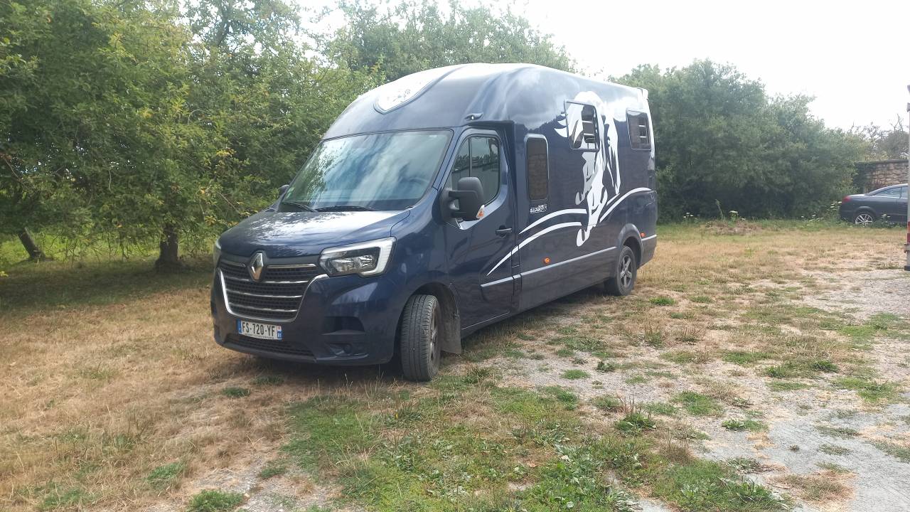 Furgoneta para caballos Barbot Renault Master III 2020 De segunda mano