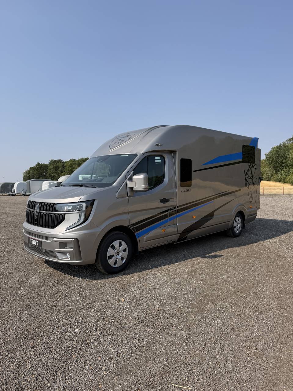 Furgoneta para caballos Barbot LS5 Renault master  2026 Nuevo