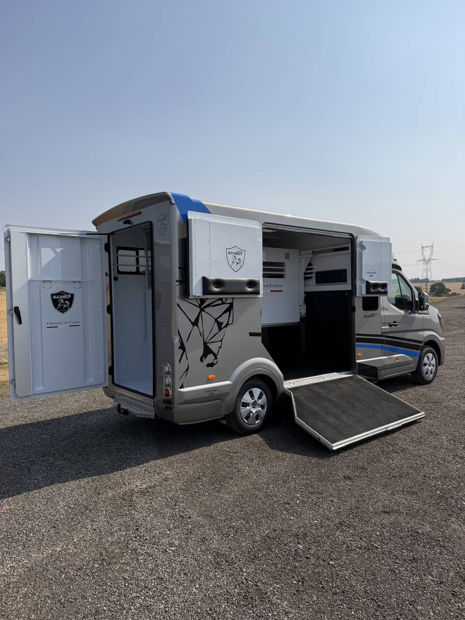 Furgoneta para caballos Barbot LS5 Renault master  2026 Nuevo