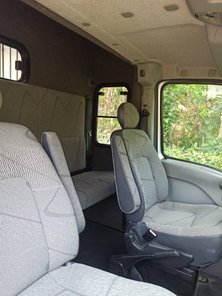 Furgoneta para caballos Chardron renault Master 2010 De segunda mano