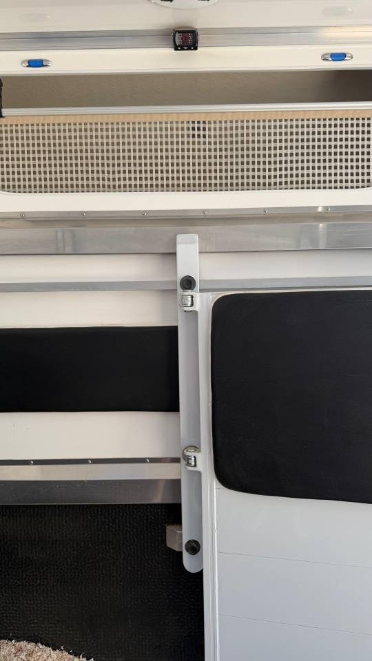 Furgoneta para caballos Renault Master  2025 De segunda mano