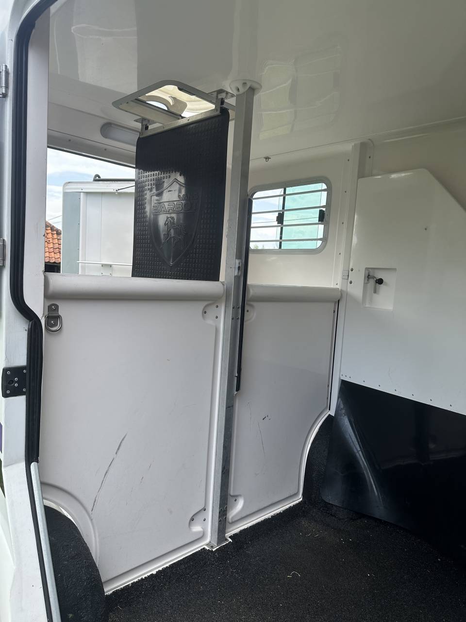 Furgoneta para caballos Renault Master  2020 De segunda mano