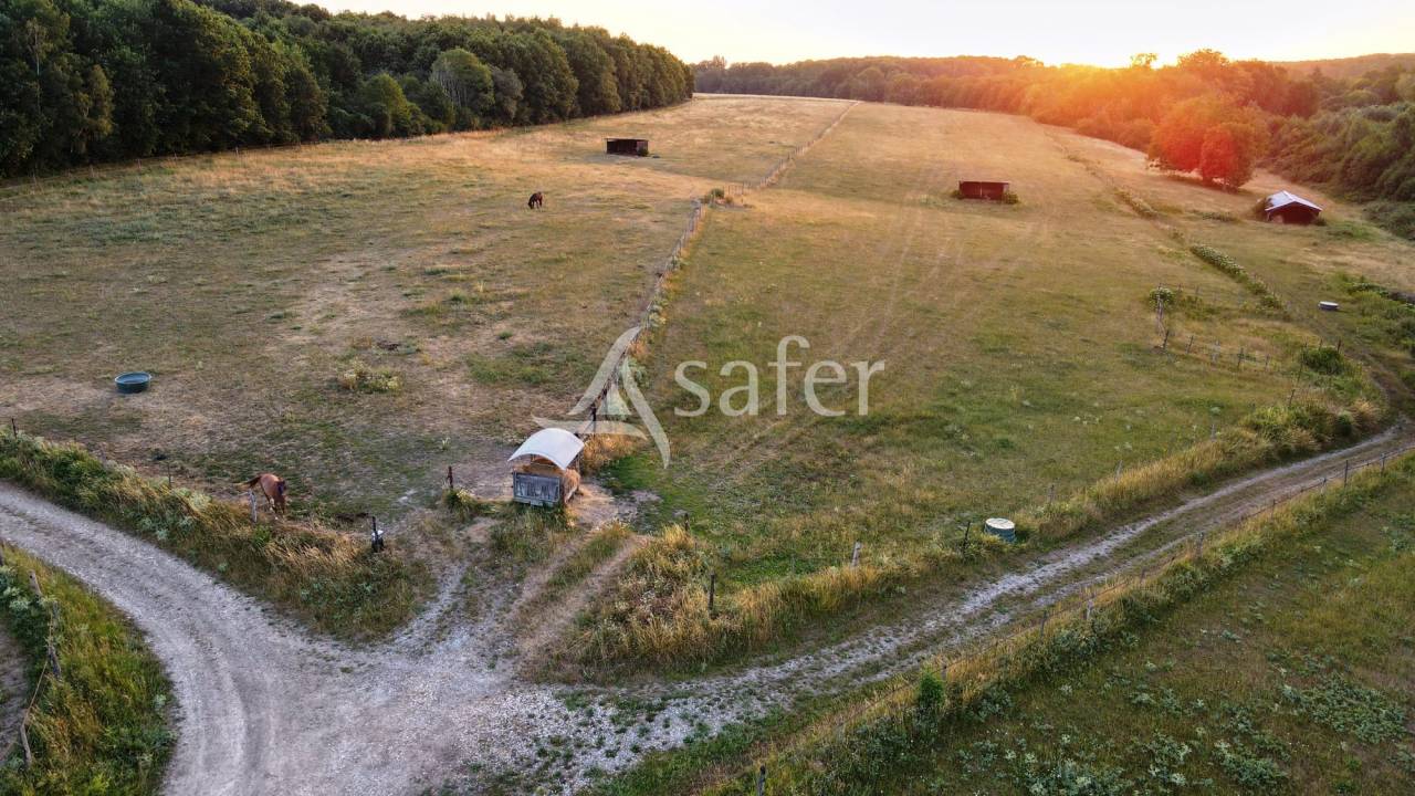 Explotaci&oacute;n agr&iacute;cola En venta Sena y Marne