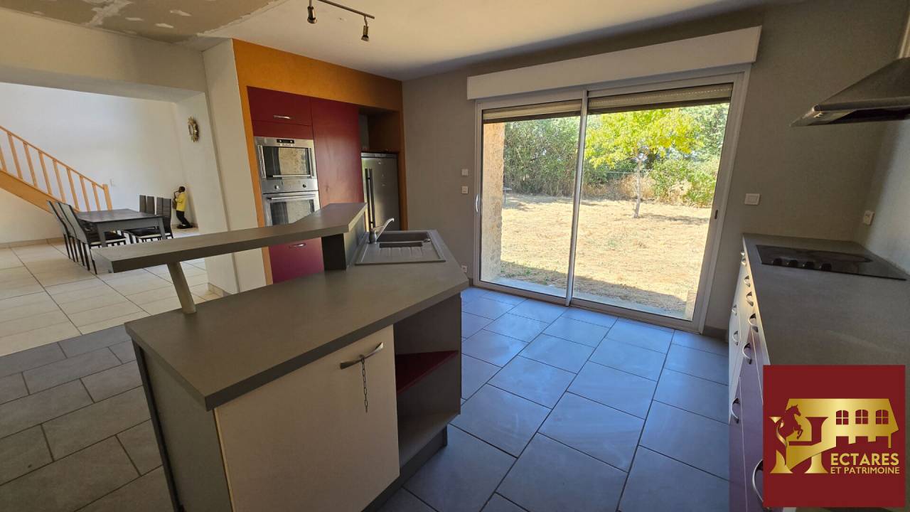 Propiedad ecuestre En venta Vend&eacute;e
