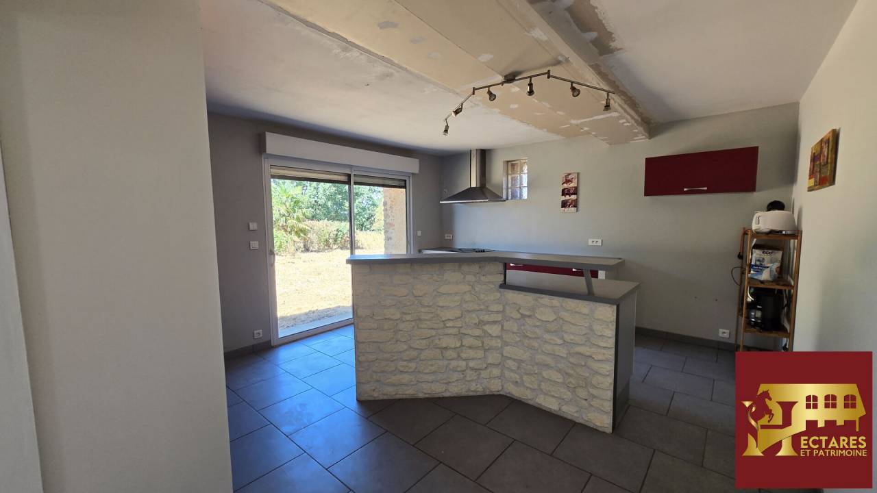 Propiedad ecuestre En venta Vend&eacute;e