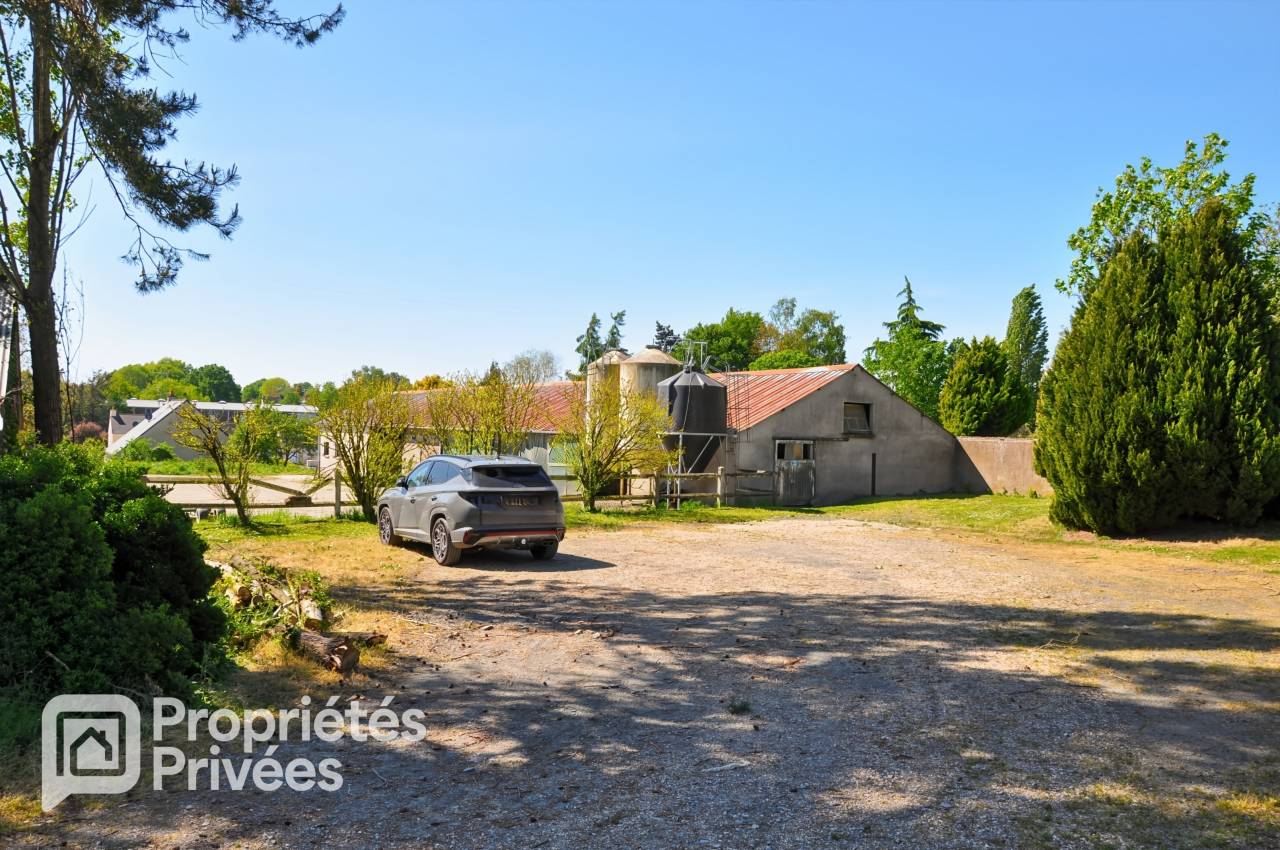 Centro ecuestre En venta Mayenne