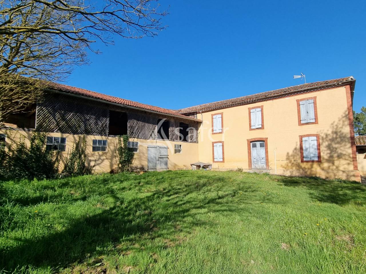 Explotaci&oacute;n agr&iacute;cola En venta Gers