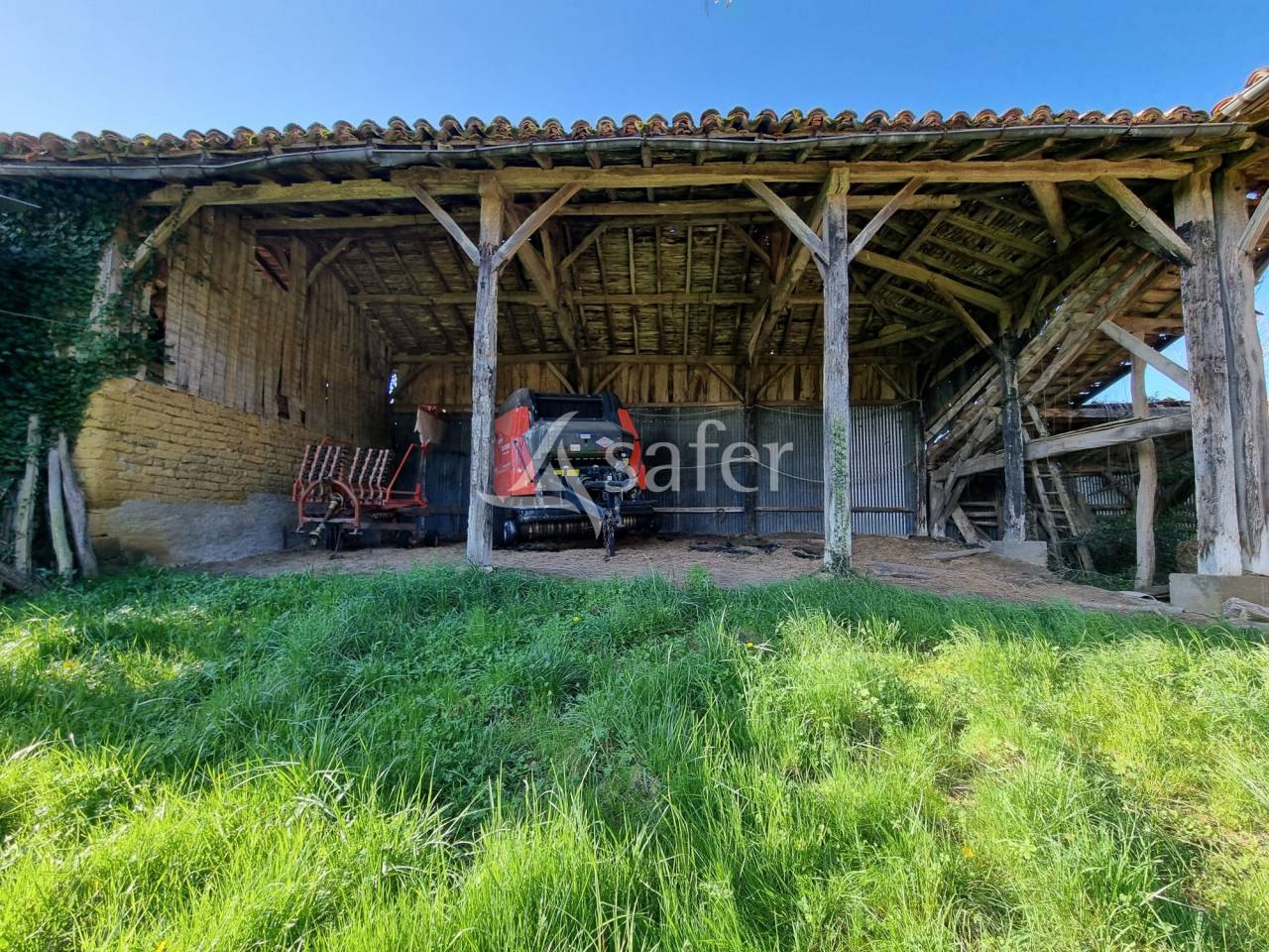 Explotaci&oacute;n agr&iacute;cola En venta Gers