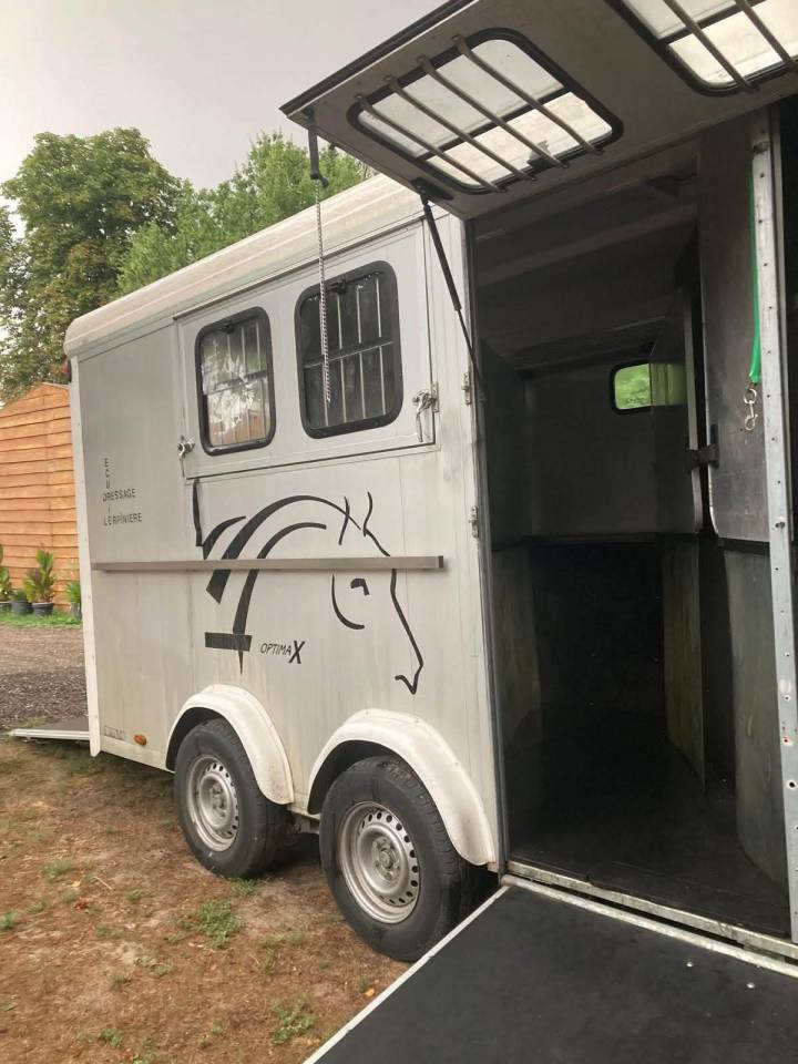 Van caballos Cheval Libert&eacute; Optimax 4 3 Caballos 2018 De segunda mano