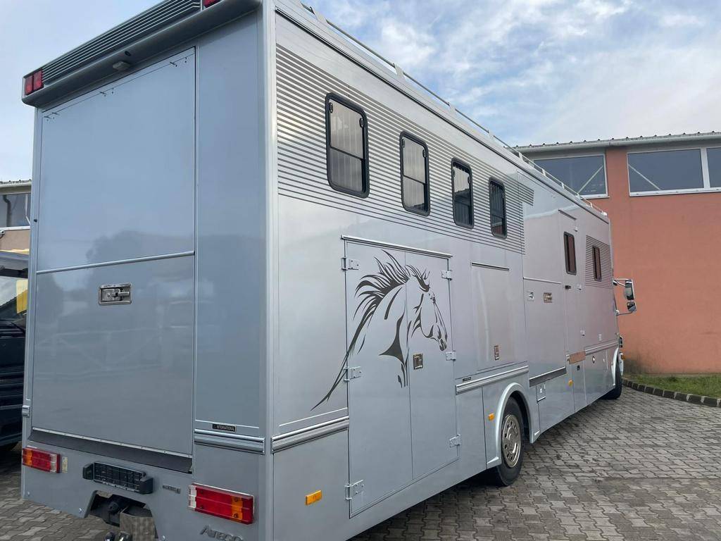 Cami&oacute;n para caballos Mercedes MERCEDES-BENZ ATEGO 1529 JL INTERNATIONAL 7 2008 De segunda mano
