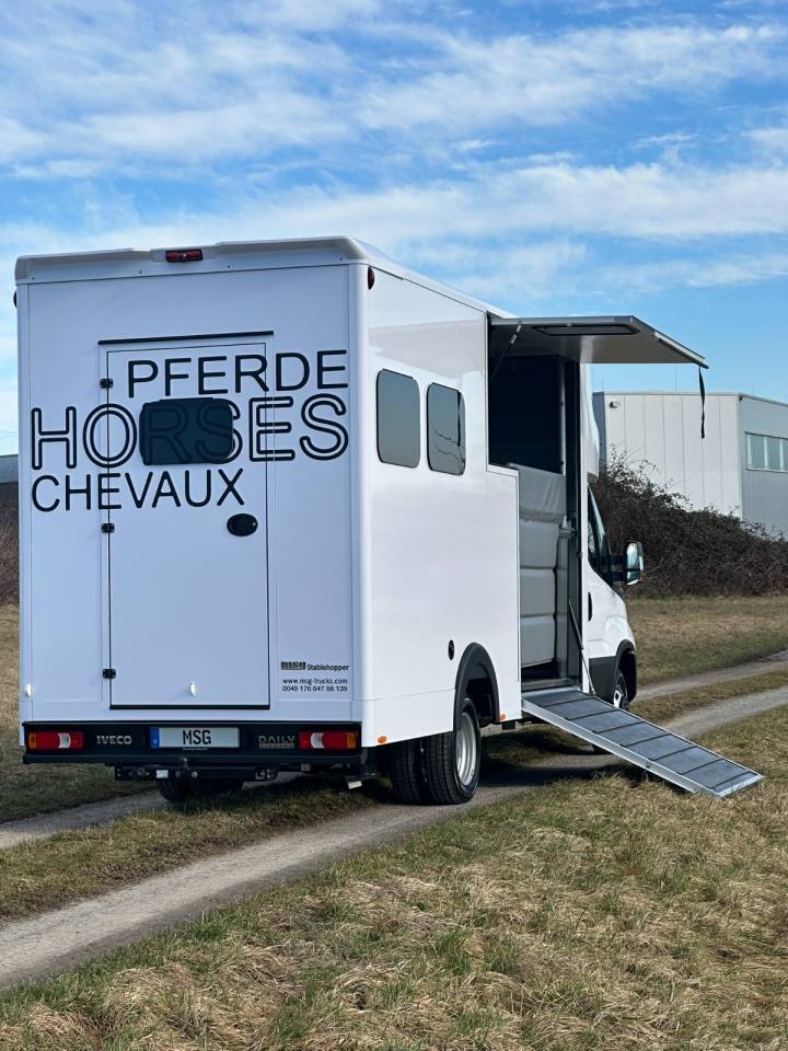 Cami&oacute;n para caballos Iveco IVECO DAILY 50.210 MSG STABLEHOPPER XXL PLUS 2026 Nuevo