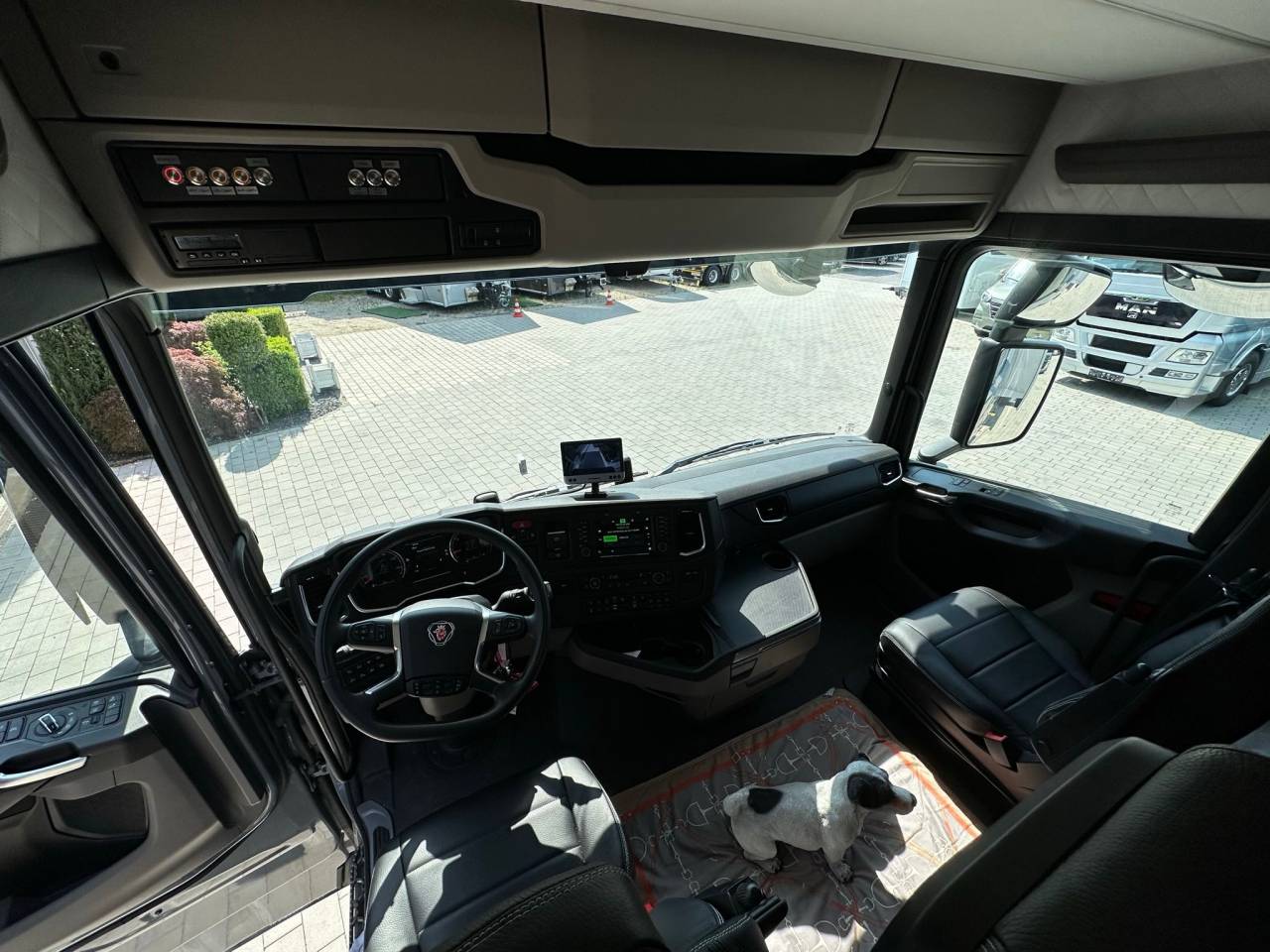 Cami&oacute;n para caballos HTI SCANIA S450 HTI PROFESSIONAL DOUBLE POP OUT & POP  2026 Nuevo