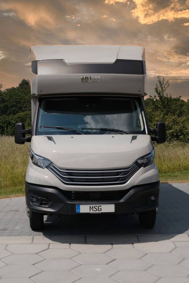 Cami&oacute;n para caballos Iveco IVECO DAILY 50.210 MSG STABLEHOPPER XXL 2026 Nuevo
