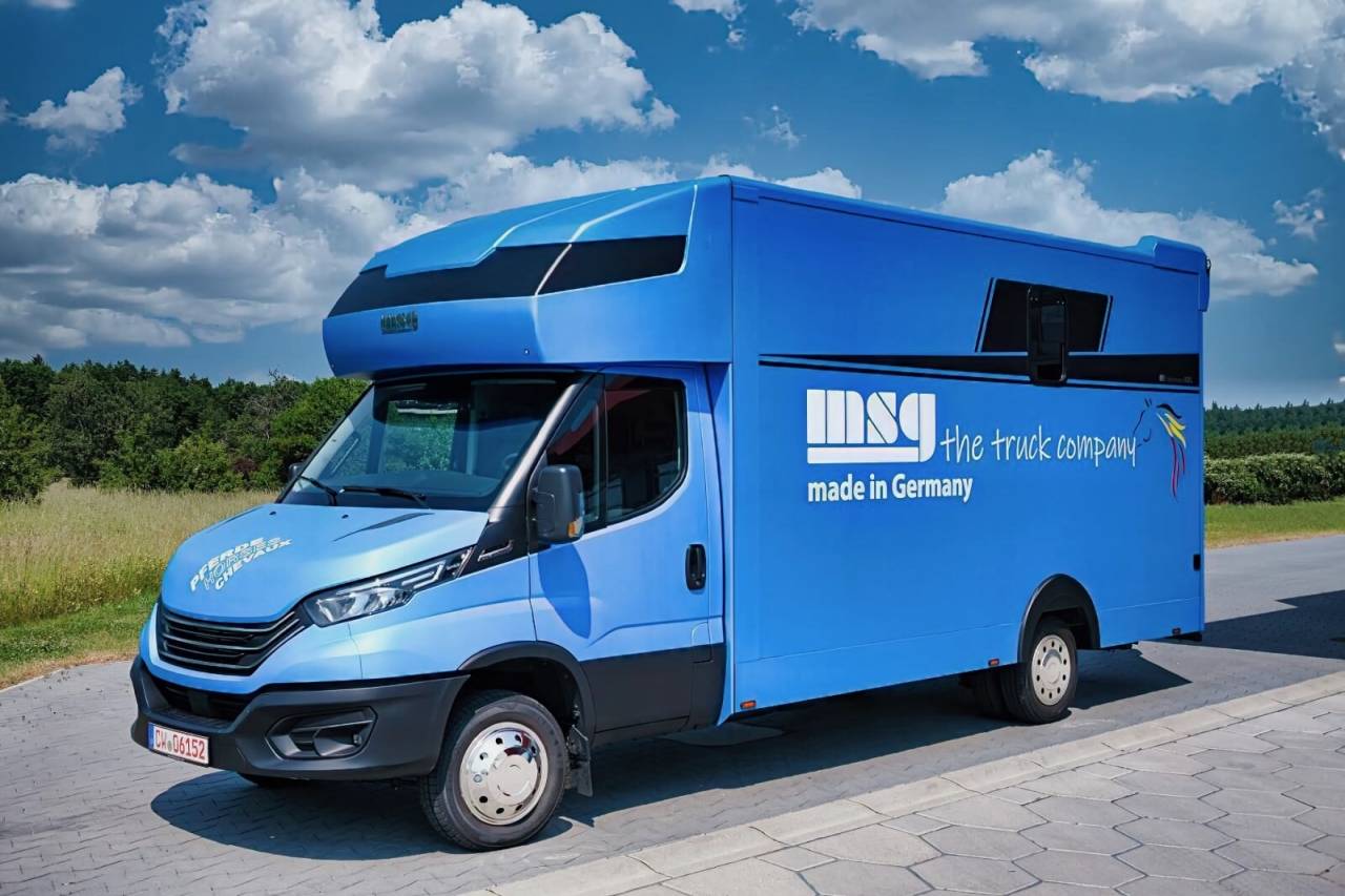 Cami&oacute;n para caballos Iveco IVECO DAILY 50.210 MSG STABLEHOPPER XXL 2026 Nuevo
