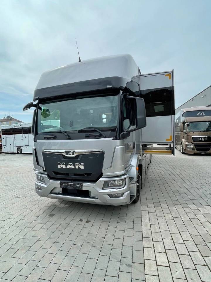 Cami&oacute;n para caballos Man MAN TGM 18.320 ANKA POP OUT 2026 Nuevo