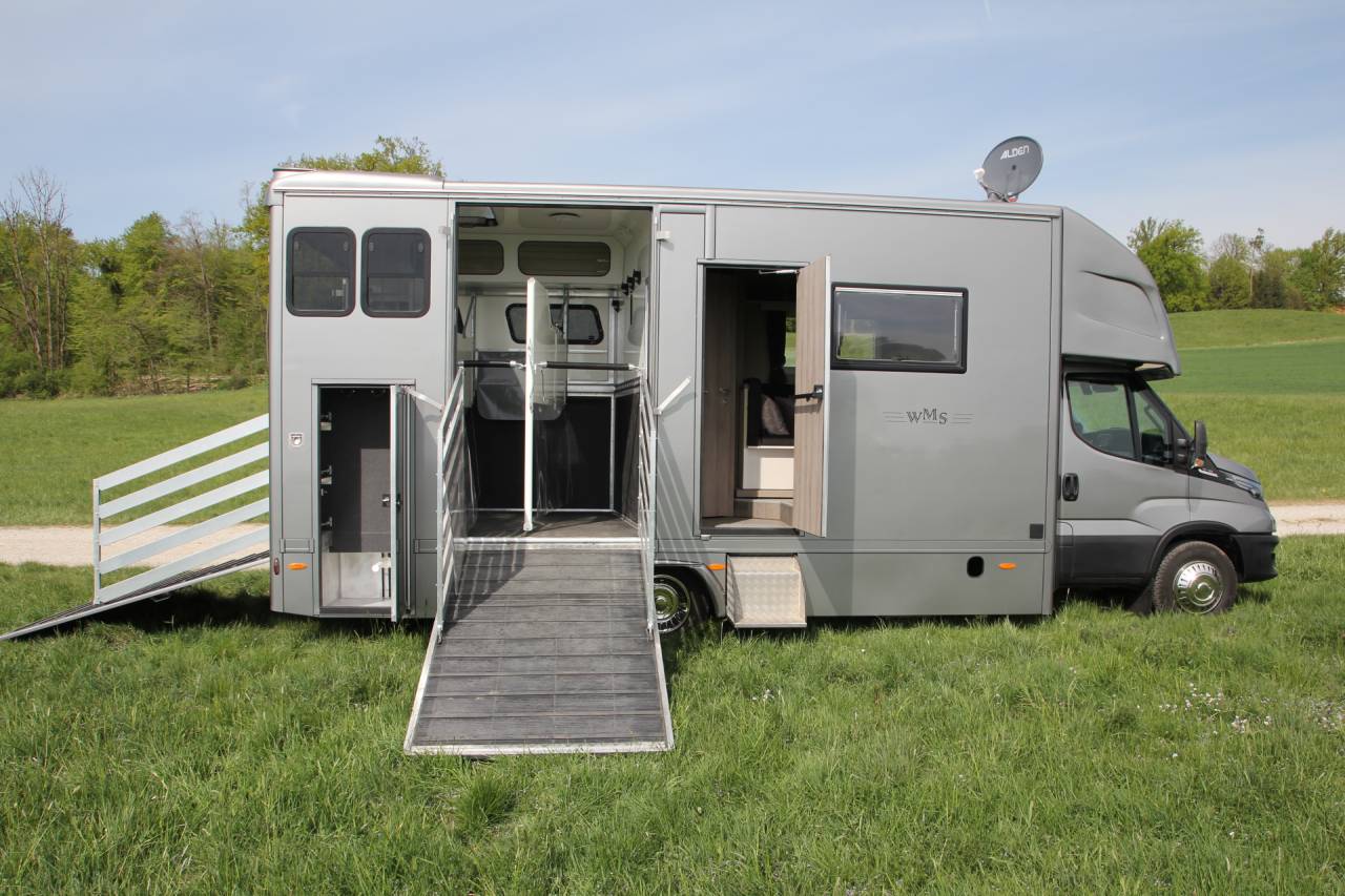Cami&oacute;n para caballos Iveco IVECO DAILY 70C21 WMS POP OUT 2026 Nuevo