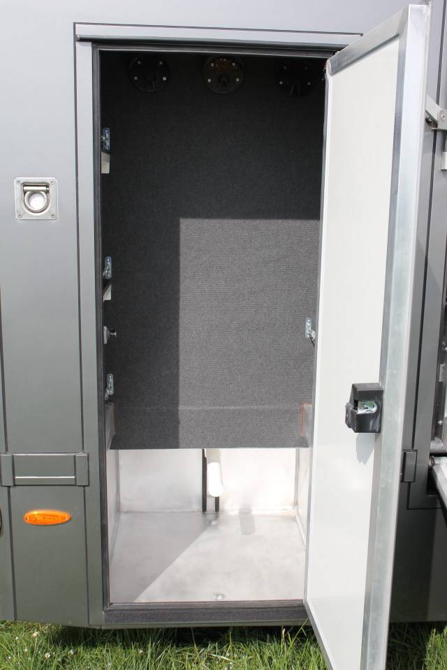 Cami&oacute;n para caballos Iveco IVECO DAILY 70C21 WMS POP OUT 2026 Nuevo