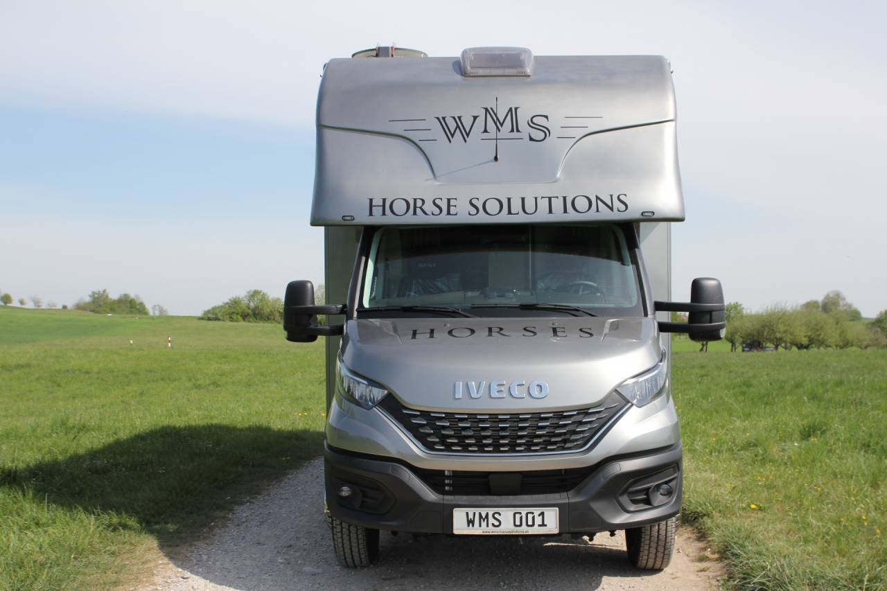 Cami&oacute;n para caballos Iveco IVECO DAILY 70C21 WMS POP OUT 2026 Nuevo