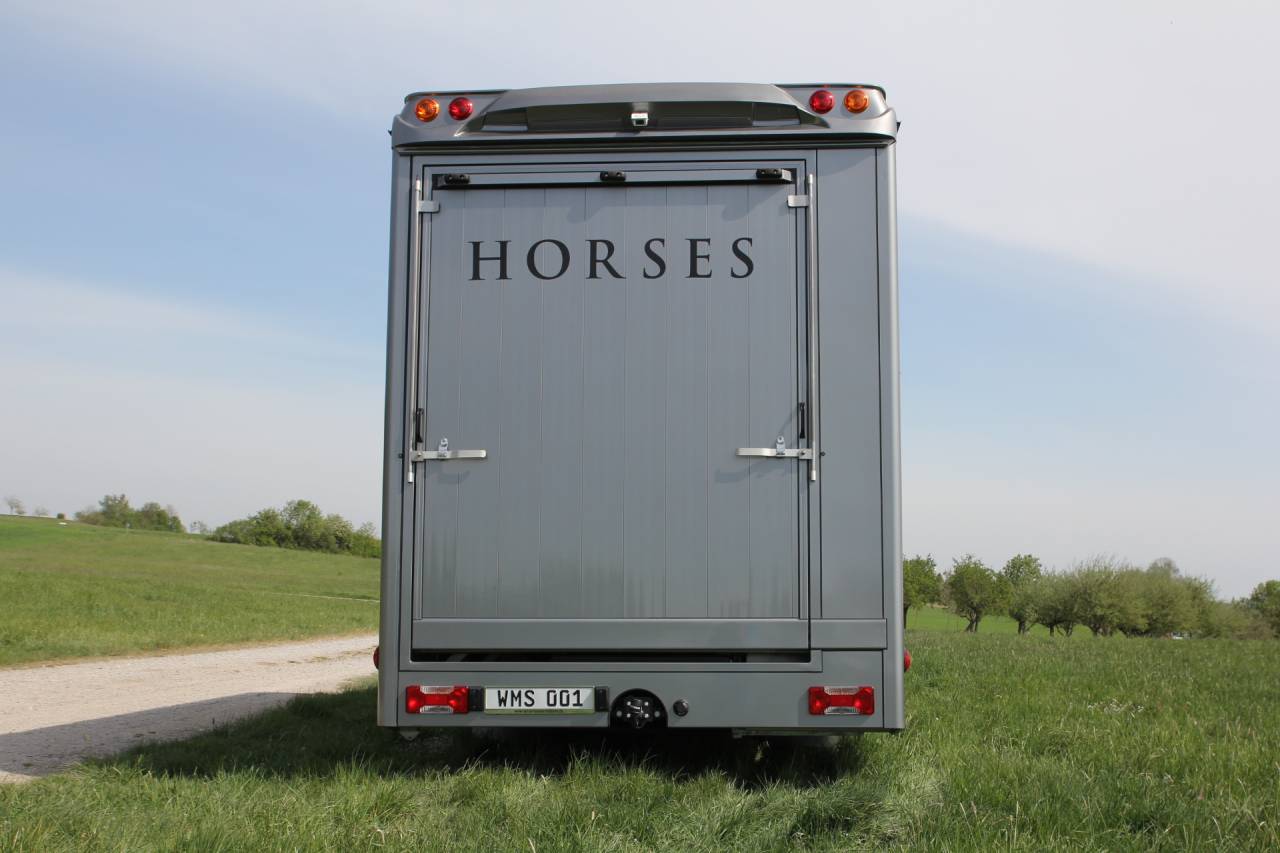 Cami&oacute;n para caballos Iveco IVECO DAILY 70C21 WMS POP OUT 2026 Nuevo