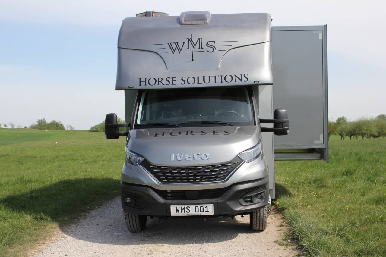 Cami&oacute;n para caballos Iveco IVECO DAILY 70C21 WMS POP OUT 2026 Nuevo