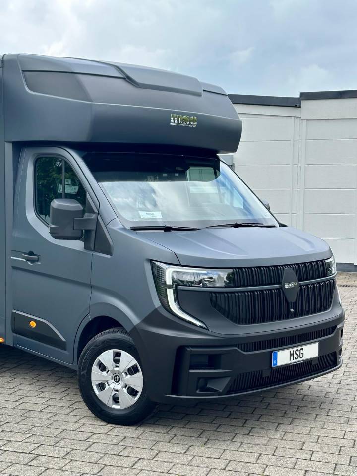 Furgoneta para caballos Renault RENAULT MASTER 170 MSG STALLION LIGHT AUTOMATIQUE 2026 Nuevo
