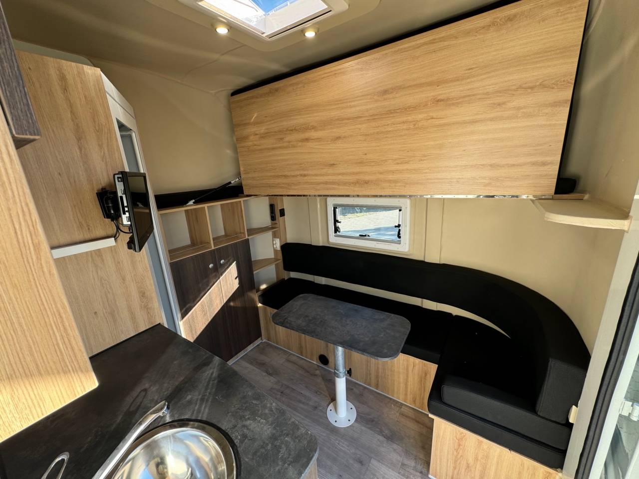 Remolque Caballos Anka REMORQUE ANKA 1-3 CHEVAUX & GRAND HOME CAR 2026 Nuevo