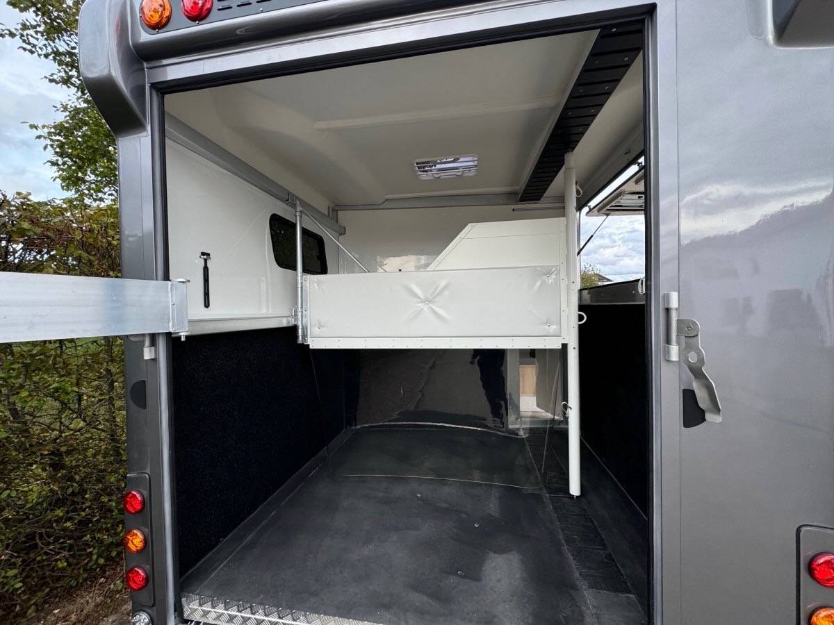 Remolque Caballos Anka REMORQUE ANKA 2 CHEVAUX & GRAND HOME CAR 2026 Nuevo
